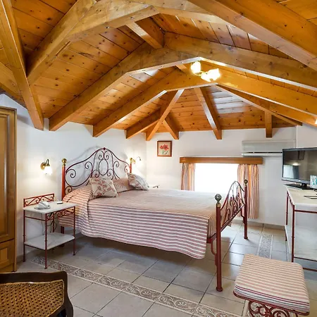 Andreolas Luxury Aparthotel 4*