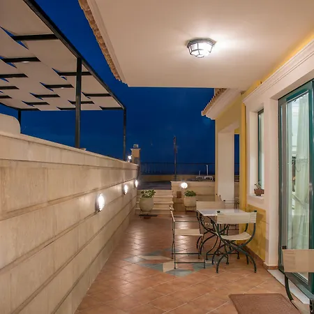 Andreolas Luxury Aparthotel