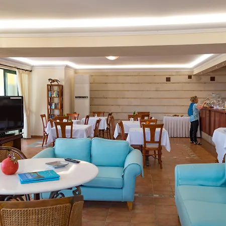 Andreolas Luxury Aparthotel 4*