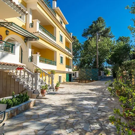 Aparthotel Andreolas Luxury