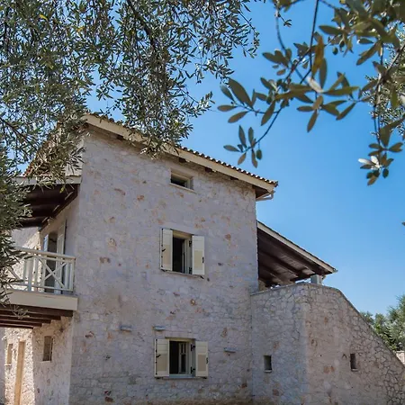 Apartment Elianthos Stone *