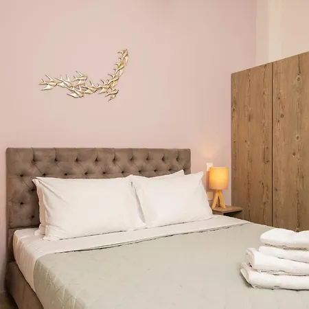 Koukos Loft Aparthotel 3*