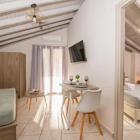 Koukos Loft Aparthotel 3*
