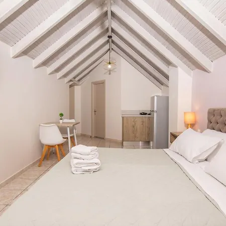 Koukos Loft 3* Tsilivi (Zakynthos)
