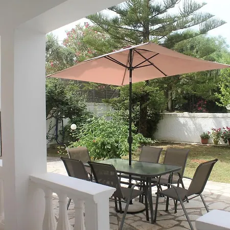 Rodis Appartement *