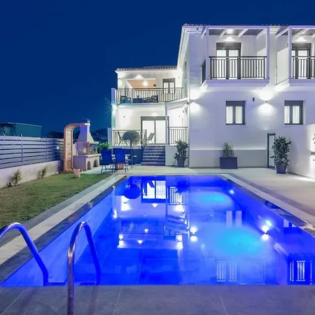 Villa Eagle's Nest - Adjoining Villas! *