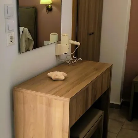 Ragias Studios Apartment