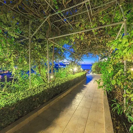 Zante Aparthotel 3*