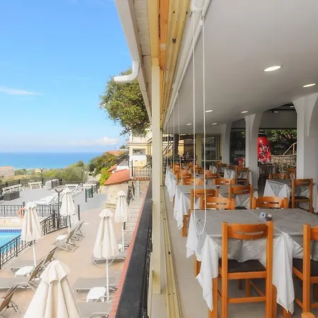 Zante Aparthotel 3*
