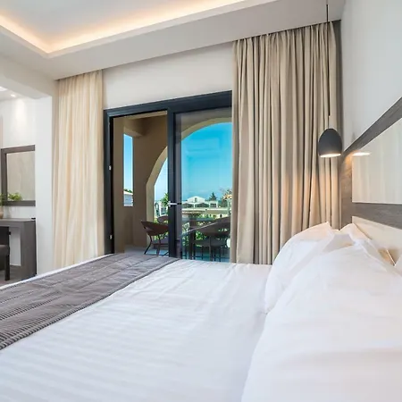 Aparthotel Abaton Luxury 3*