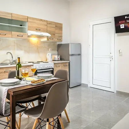 Rania's Deluxe Apartment *