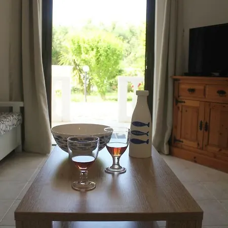 Appartement Rodis *