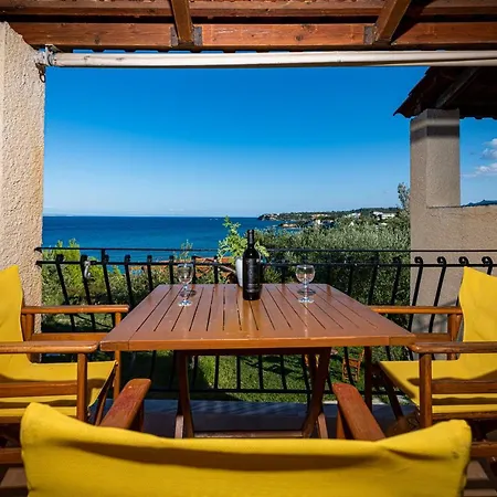 Limanaki Apartment