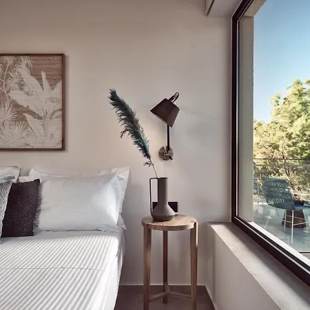 Uparati - Hilltop Sea View Retreat