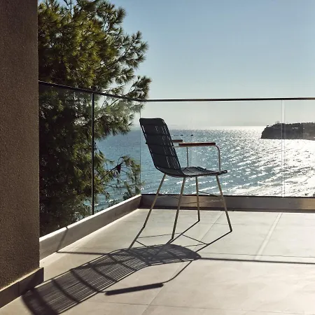 Uparati - Hilltop Sea View Retreat Villa *