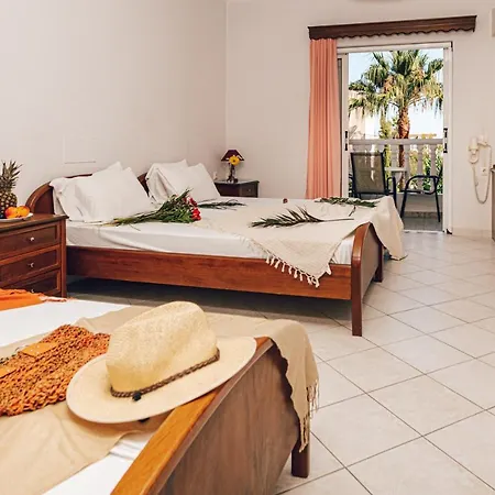 Dinos Hotel 3*
