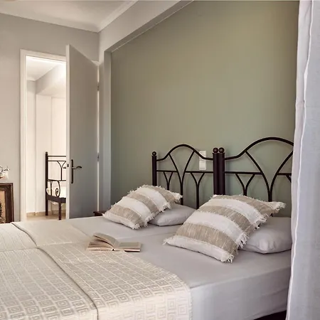 Aparthotel Razis 3*