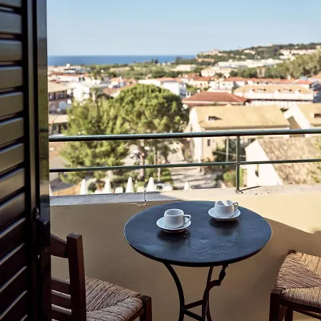 Aparthotel Razis