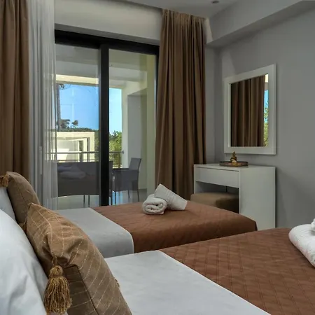 Johnny's White Luxury * Tsilivi (Zakynthos)
