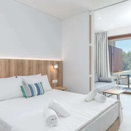 Lazaros Aparthotel