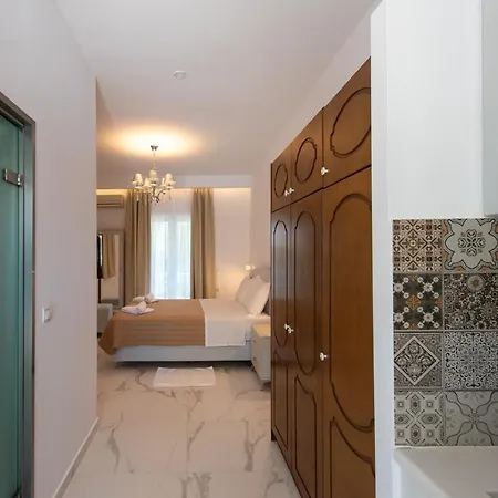 Aparthotel Basil 2*