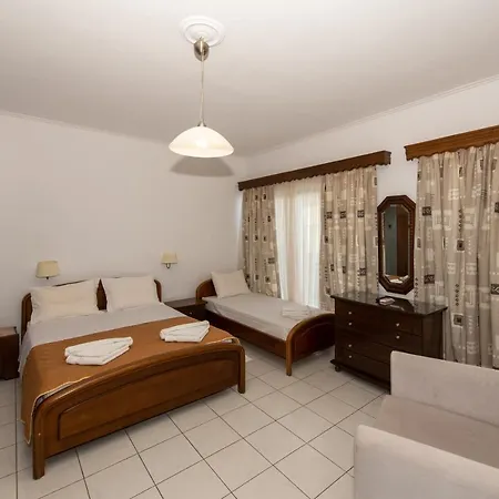 Aparthotel Basil 2*