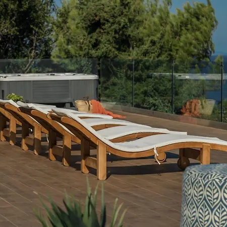 Aparthotel Erietta 4*