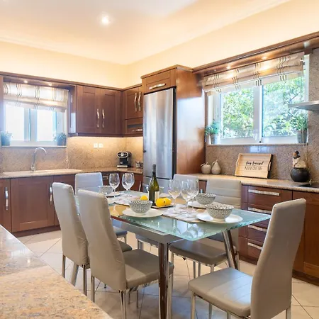 Kondarini - Stunning Sea Views, 290m From The Beach, By Zantewize