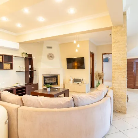 Villa Kondarini - Stunning Sea Views, 290m From The Beach, By Zantewize *