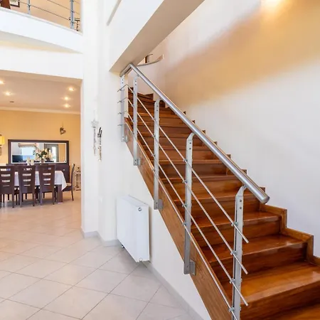 Kondarini - Stunning Sea Views, 290m From The Beach, By Zantewize *