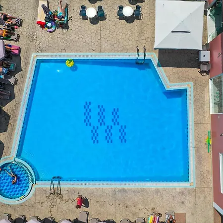 Hotel Dinos 3*