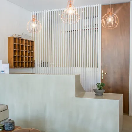 Aparthotel Lazaros