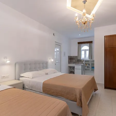 Basil Aparthotel 2*