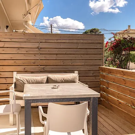 Hotel Iakinthos,