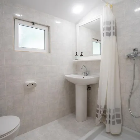 Alamis & Aparthotel 4*