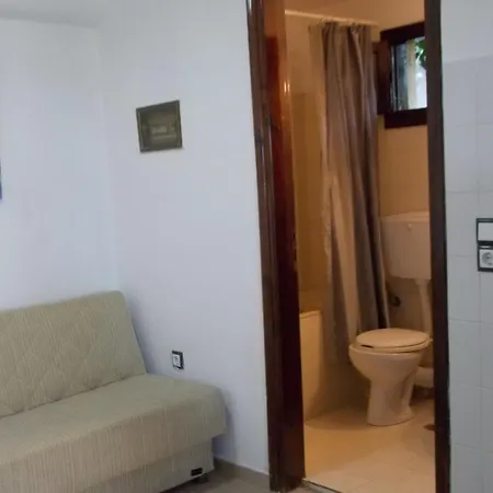 Yiannis Appartement *