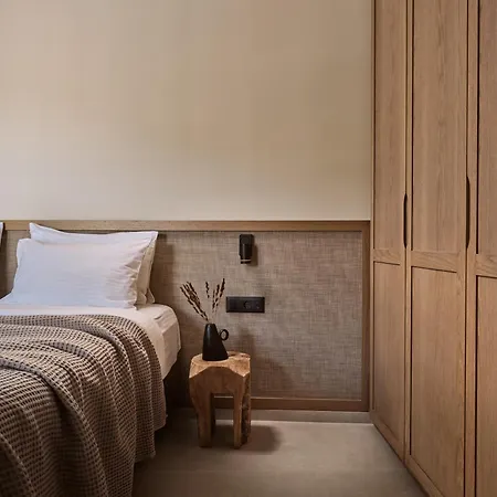 Aparthotel Alamis &