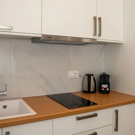Epsilon Apartment *