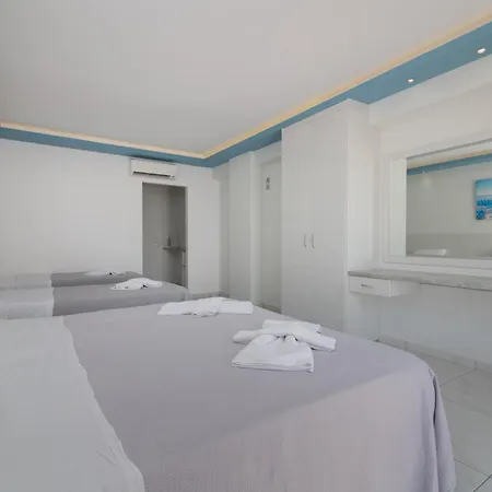 Hotel Callinica 2*