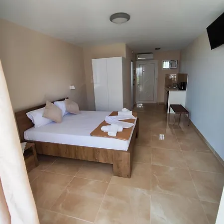 Apartment Yanna &