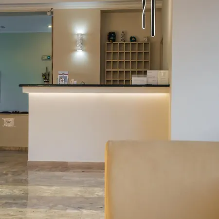 Aparthotel Georgia *