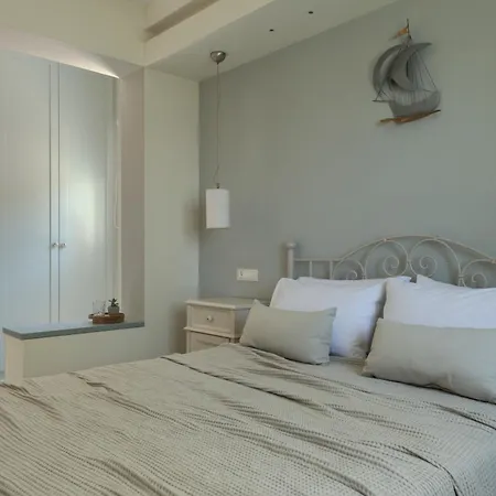 Erietta Aparthotel 4*
