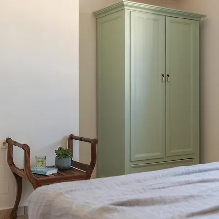 Aparthotel Erietta 4*