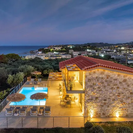 Fellenza - Pool By The Sea With Stunning Sunriseview