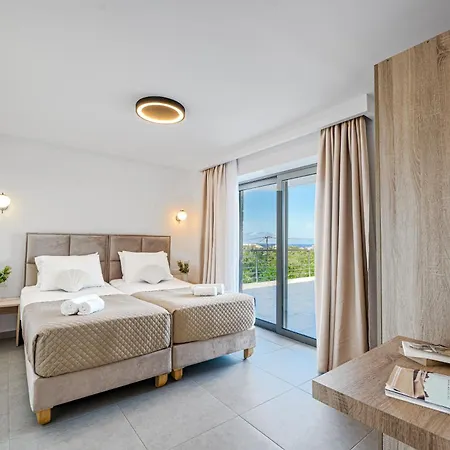 Fellenza - Pool By The Sea With Stunning Sunriseview Villa *