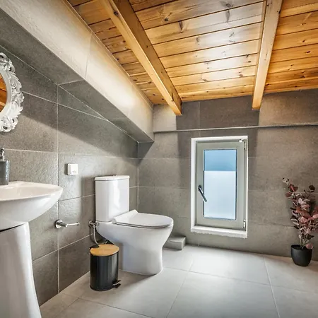 Fellenza - Pool By The Sea With Stunning Sunriseview