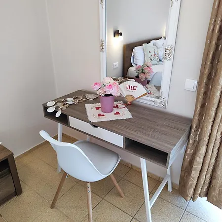 Apartment Yanna &