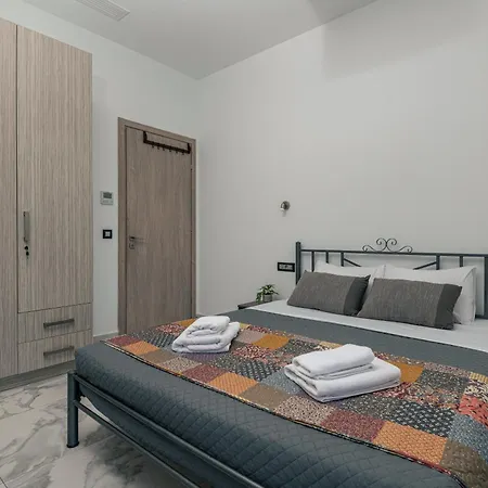 Apartment Katsaros Luxury Apts Ii 5 Min Walk To