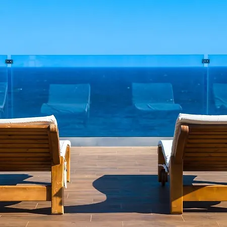 Erietta Aparthotel 4*