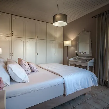 Villa Tierra Verde, Luxury Retreat With 3 Acres Lush Garden Tsilivi (Zakynthos)